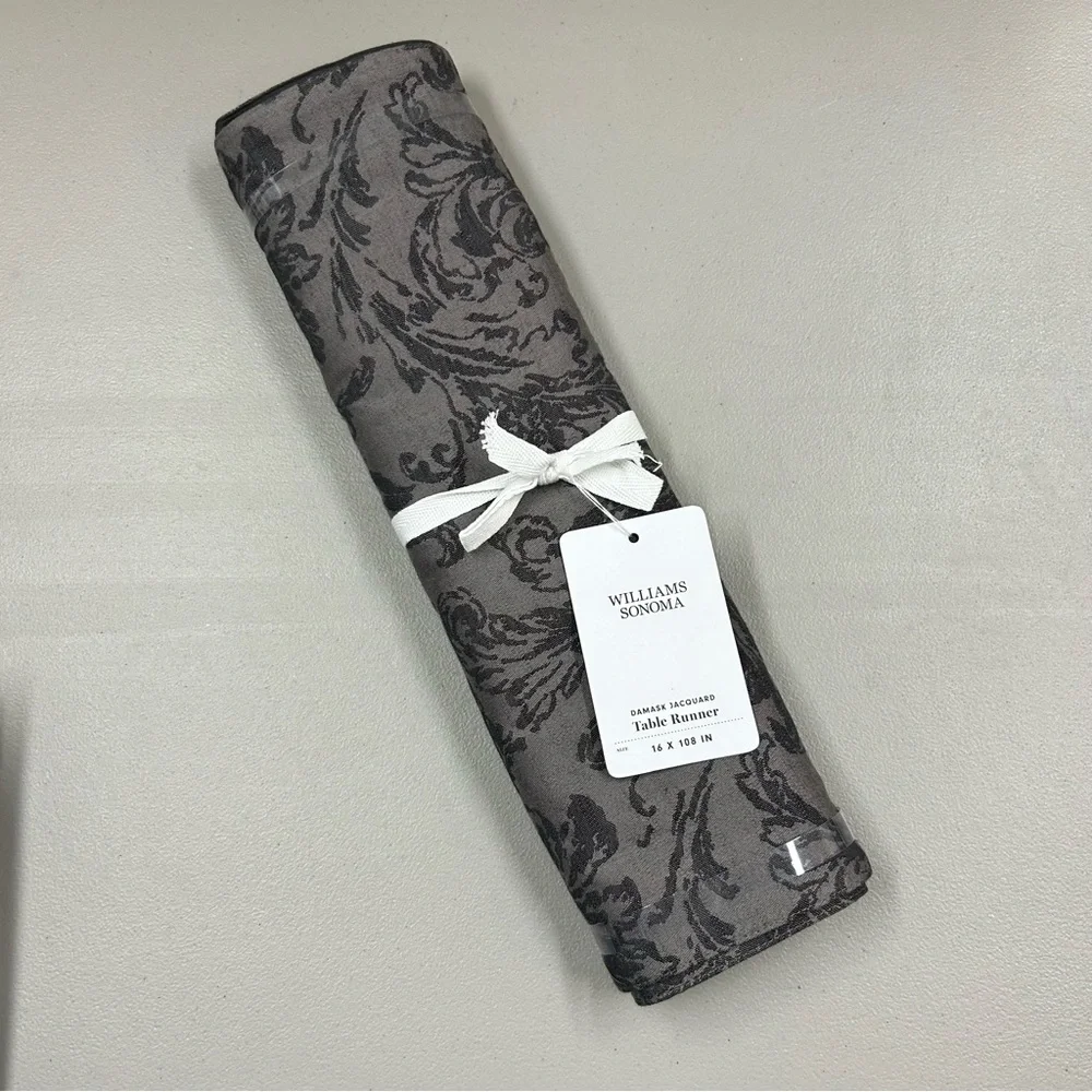 Williams Sonoma Black Damask Table Runner Kitchen Linen Cotton Jacquard NWT 108